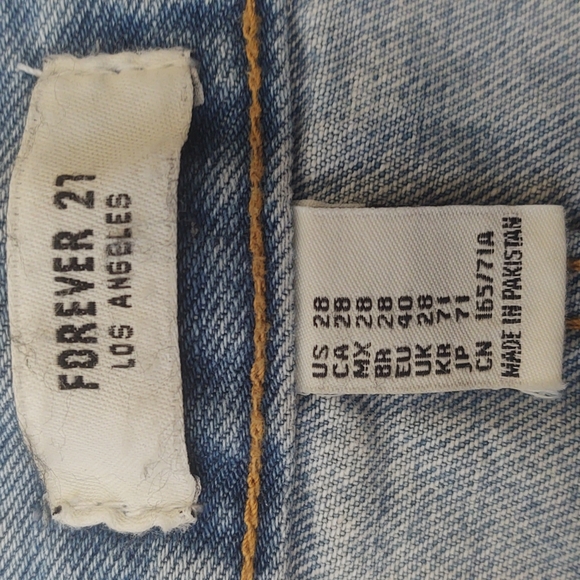 *SOLD* EUC Forever 21 Denim Skirt Size 28 - Picture 3 of 4